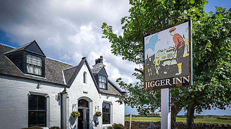 Jigger Inn Pubs Bonnie Wee Golf